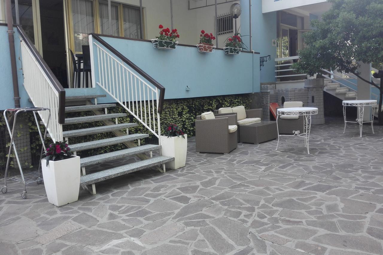 Hotel Carol Cesenatico Εξωτερικό φωτογραφία