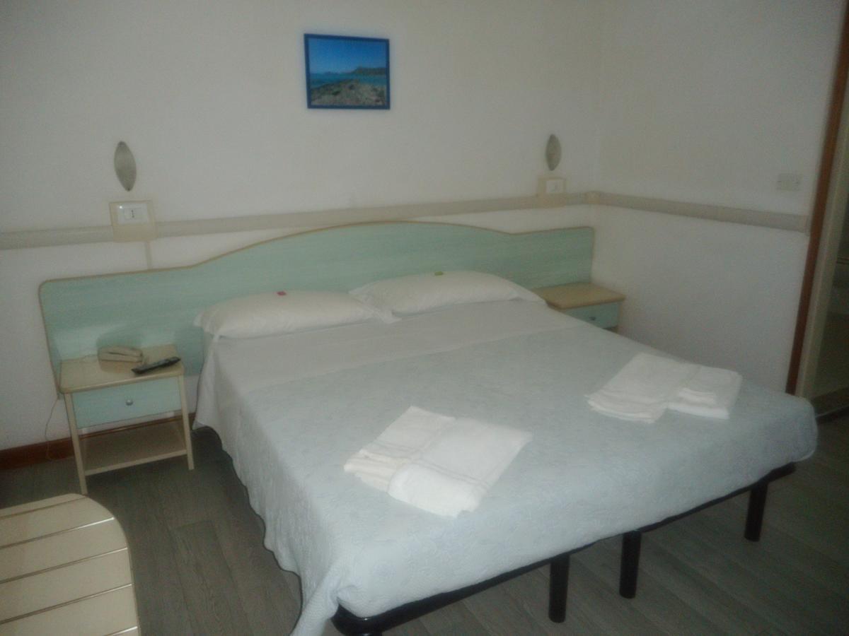 Hotel Carol Cesenatico Εξωτερικό φωτογραφία