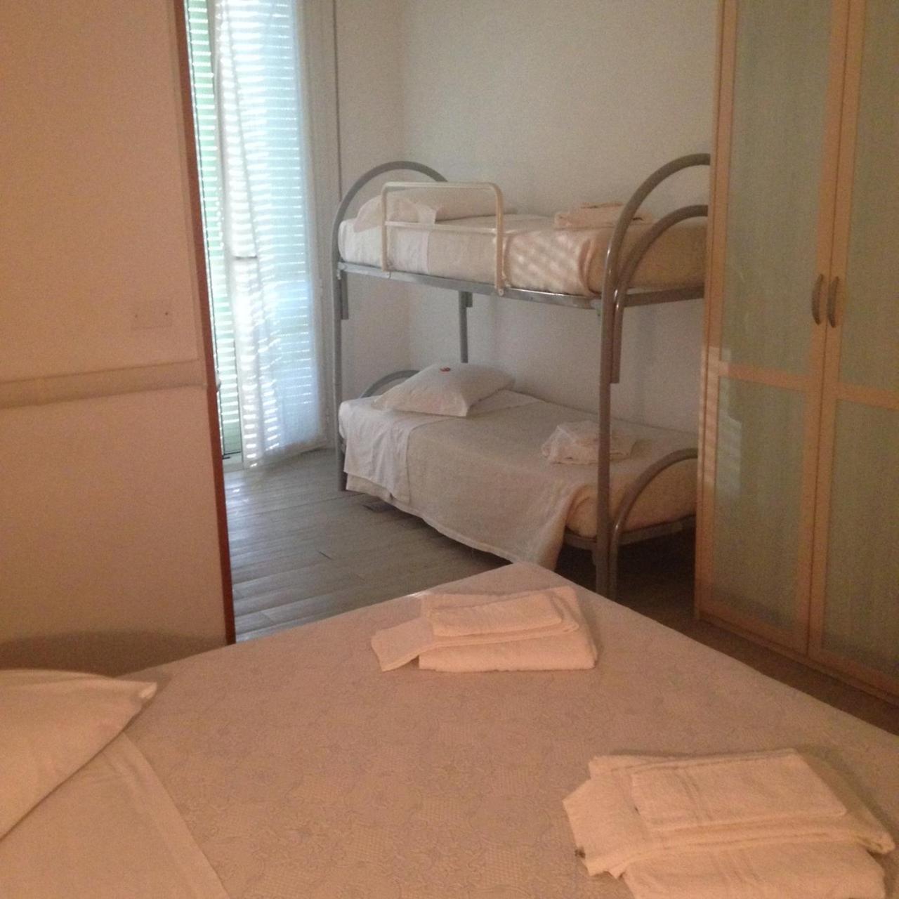 Hotel Carol Cesenatico Εξωτερικό φωτογραφία